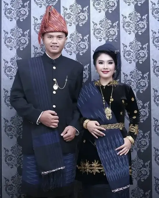 baju adat daerah sumatera